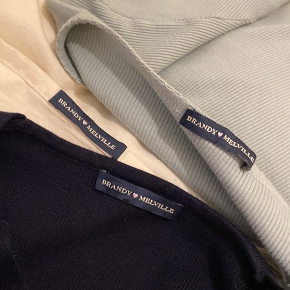 Brandy Melville Trio: Navy, Light Blue, and Cream Tops. Set 3 pieces - Picture 9 of 10